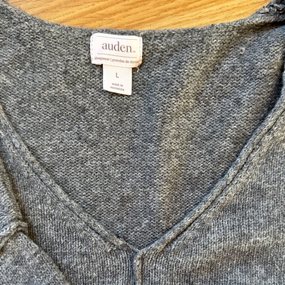 Auden Oversized V-Neck Sweater - size L - Picture 3 of 8